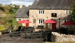 Crown Inn, Frampton Mansell, Gloucestershire