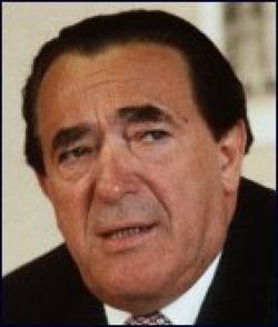 Robert Maxwell Dies