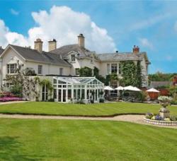 Summer Lodge Hotel